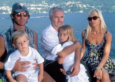 paul beck et gianni versace|donatella versace as a kid.